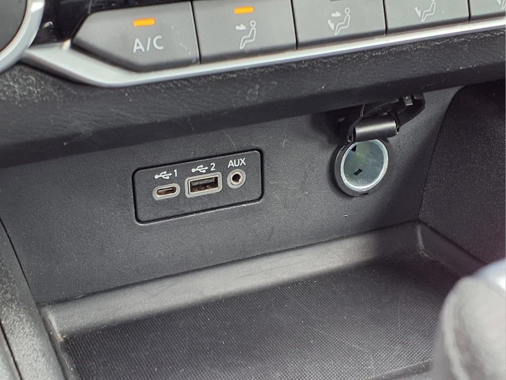 Used 2025 Nissan Altima 2.5 SV FWD image 13