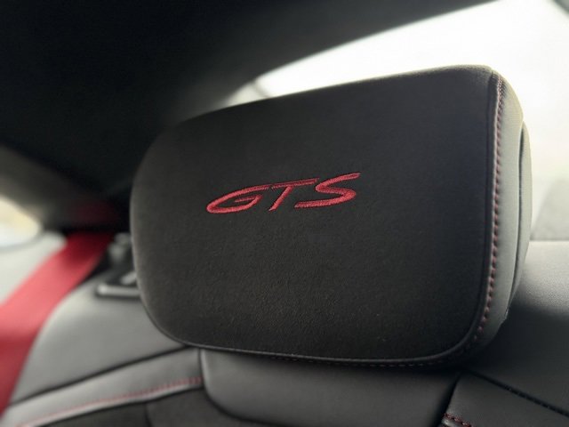 Used 2024 Porsche Taycan GTS image 38