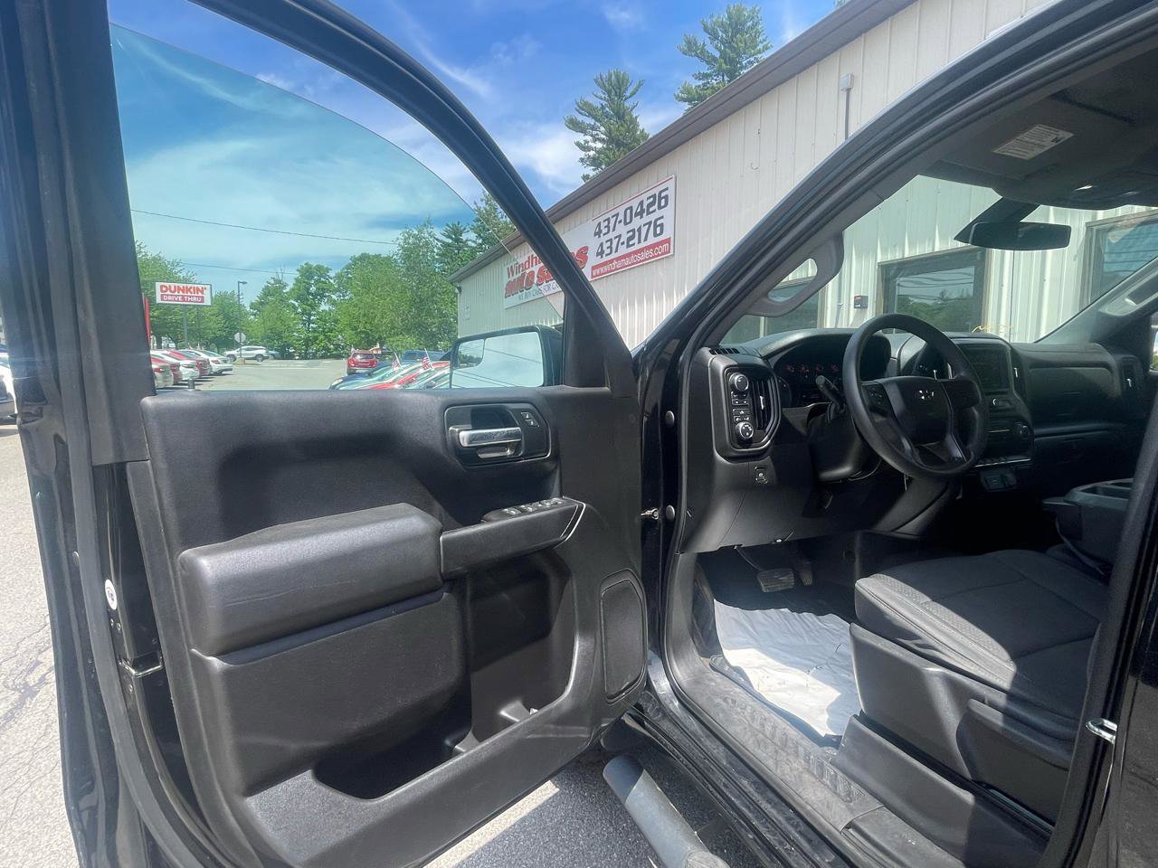 Used 2020 Chevrolet Silverado 1500 Custom Trail Boss w/ Custom Convenience Package AWD/4WD image 10