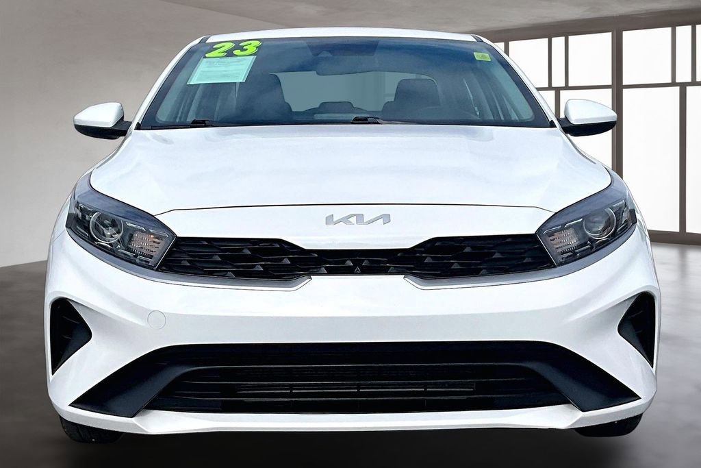 Used 2023 Kia Forte LXS FWD image 2