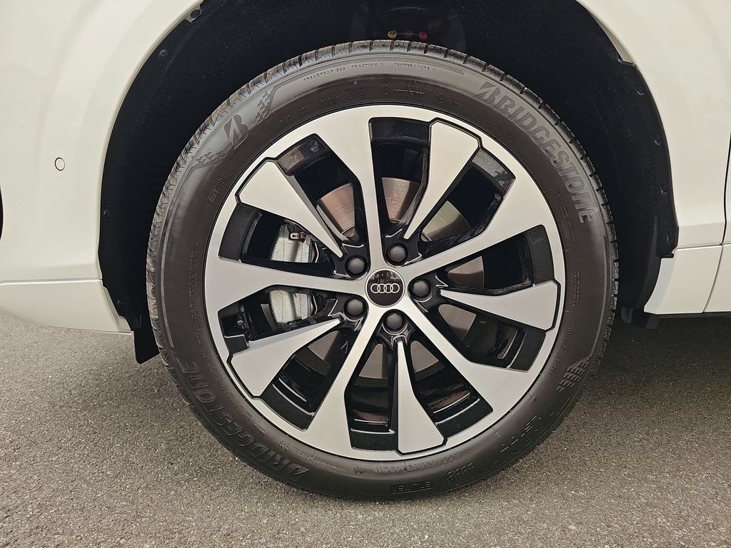 Certified 2026 Audi Q3 quattro 2.0T AWD/4WD image 23