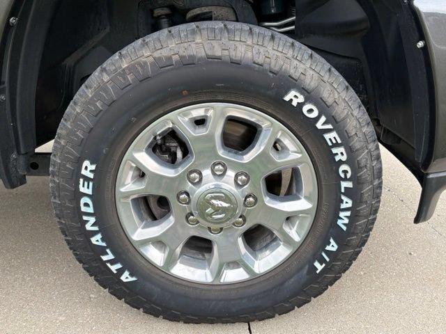 Used 2024 RAM 2500 Laramie AWD/4WD image 9