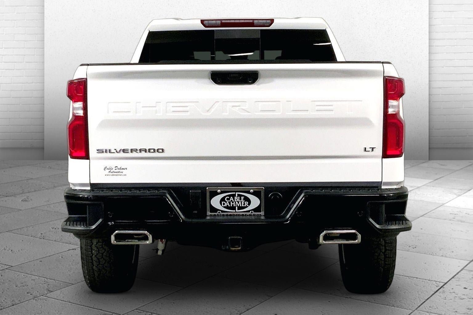 Used 2026 Chevrolet Silverado 1500 LT Trail Boss w/ LT Trail Boss Premium Package AWD/4WD image 3