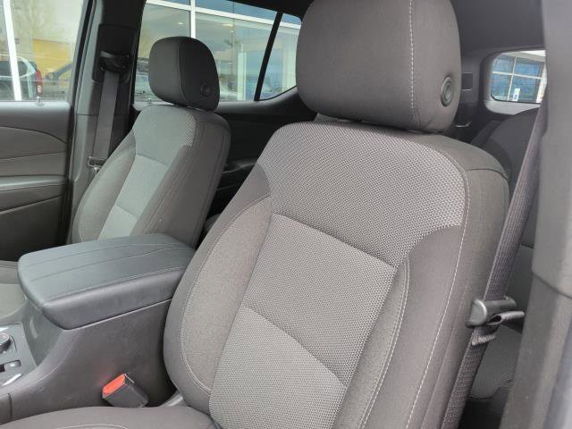 Used 2023 Chevrolet Traverse LT w/ LPO, Floor Liner Package image 19