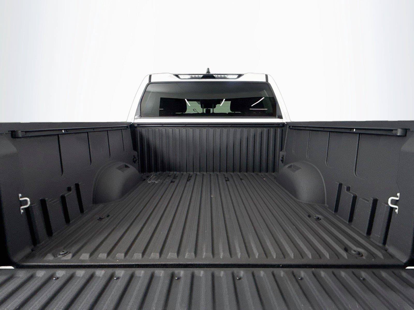 Used 2024 Toyota Tundra SR5 AWD/4WD image 36