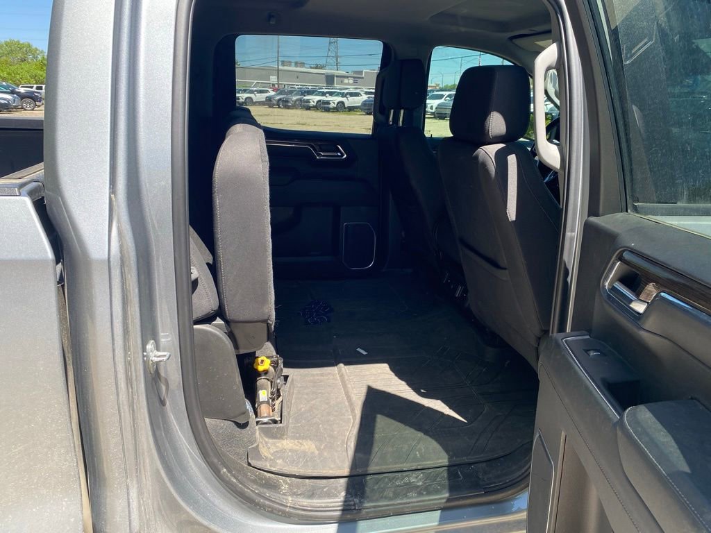 Used 2023 Chevrolet Silverado 1500 RST AWD/4WD image 10