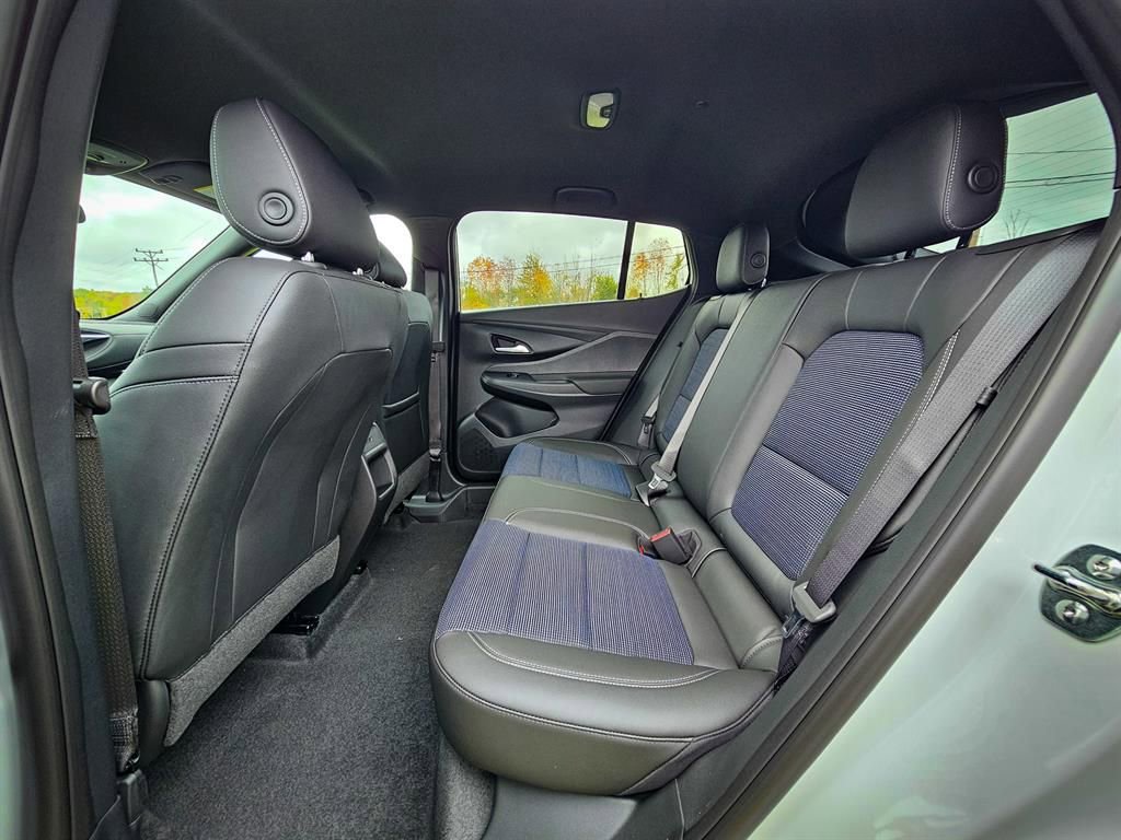 New 2026 Buick Envista Preferred w/ Convenience I Package FWD image 31