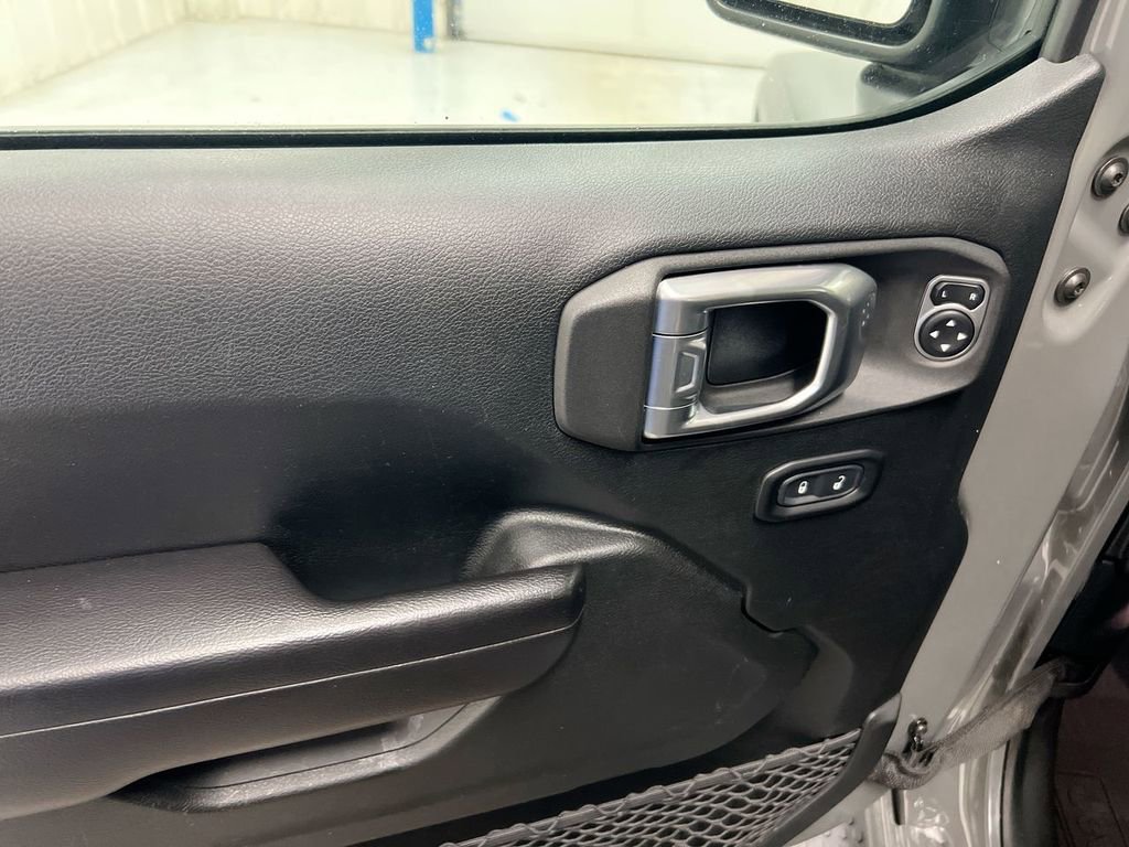 Used 2020 Jeep Wrangler Unlimited Willys image 20