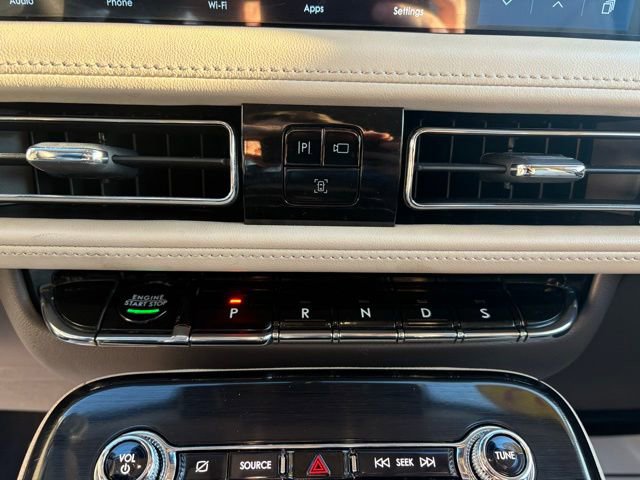 Used 2023 Lincoln Nautilus AWD image 21
