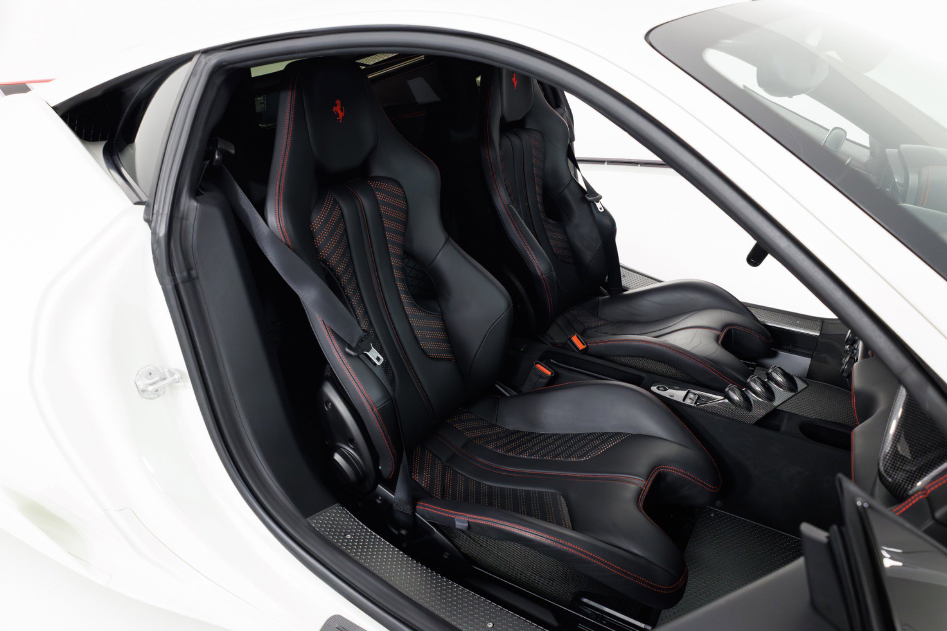 Used 2014 Ferrari 458 Speciale Coupe image 37