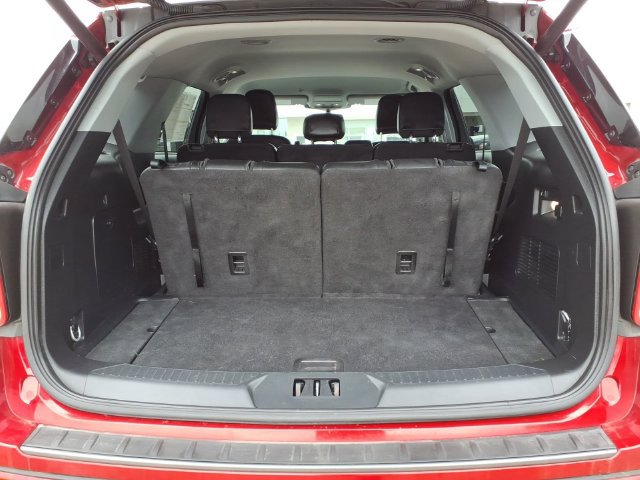 Certified 2023 Ford Explorer XLT w/ Equipment Group 202A AWD/4WD image 8