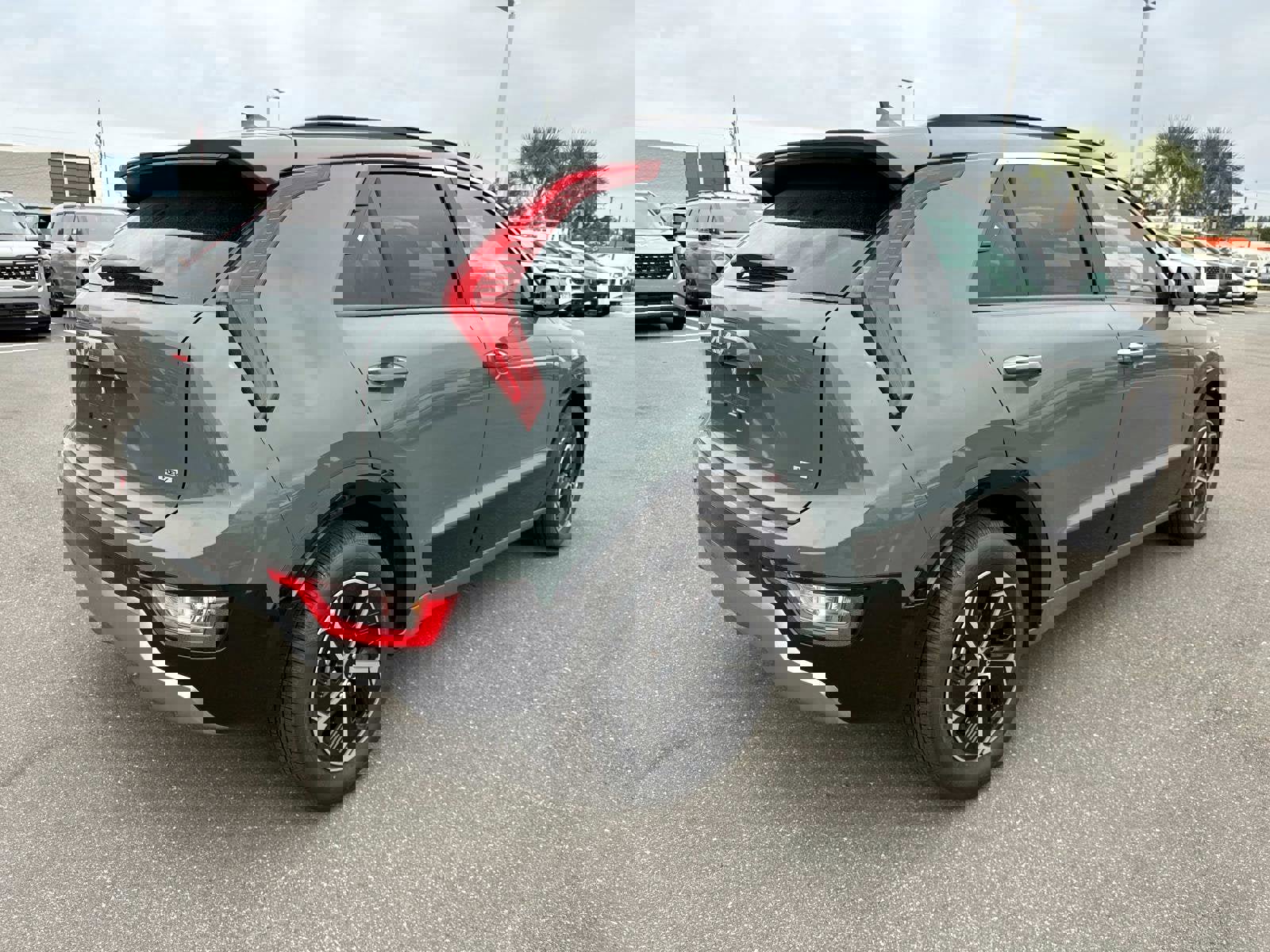 New 2025 Kia Niro SX image 5