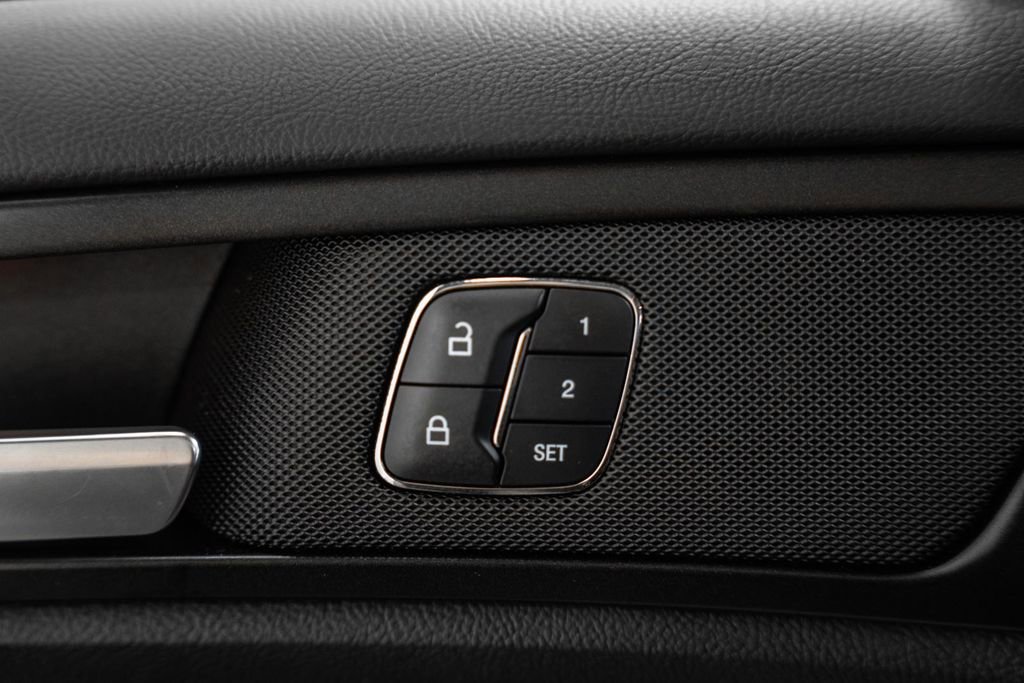 Used 2017 Ford Fusion Titanium image 39