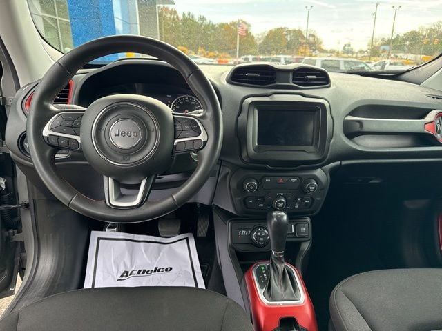 Used 2020 Jeep Renegade Trailhawk image 24