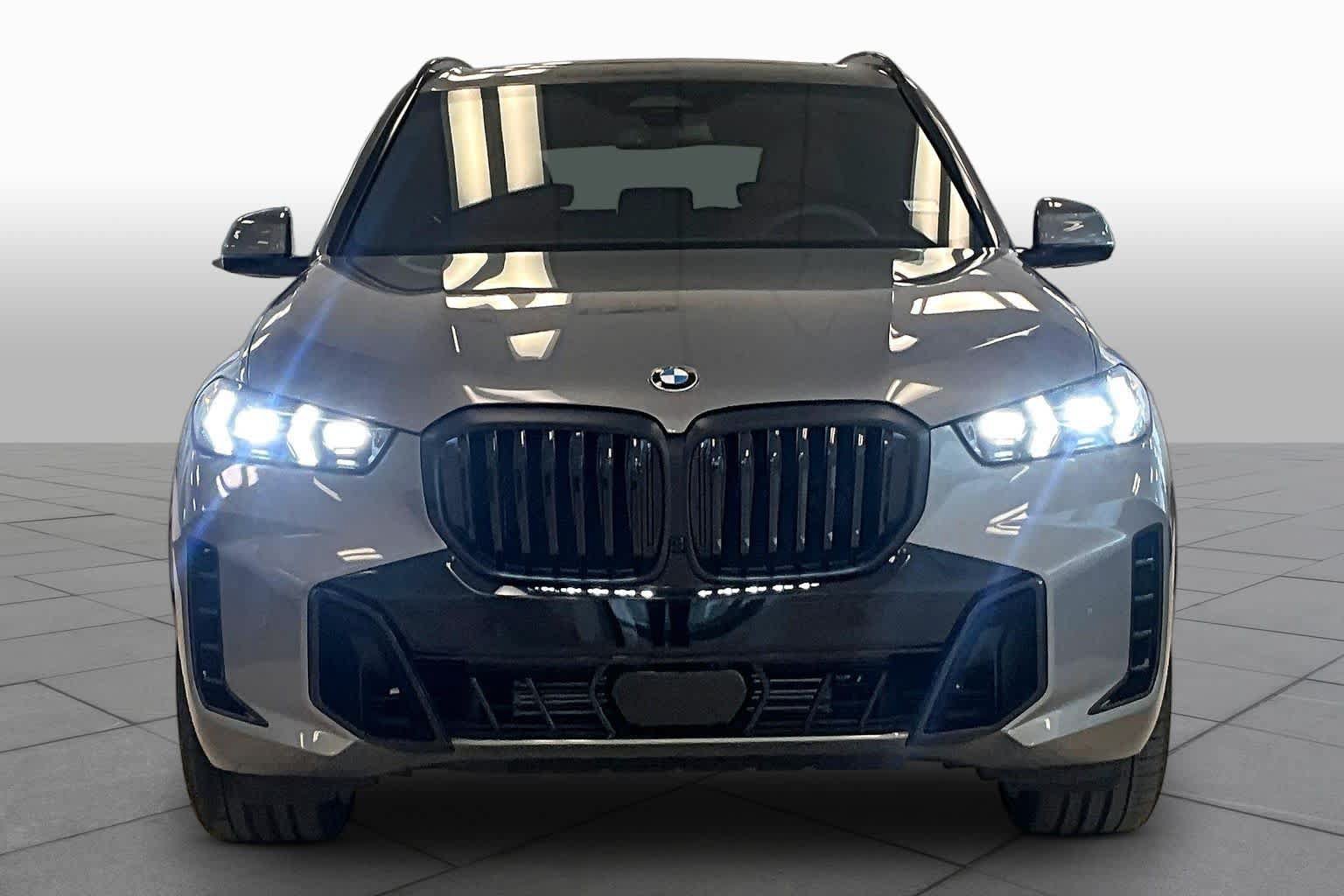 Used 2026 BMW X5 xDrive40i w/ Executive Package AWD/4WD image 3