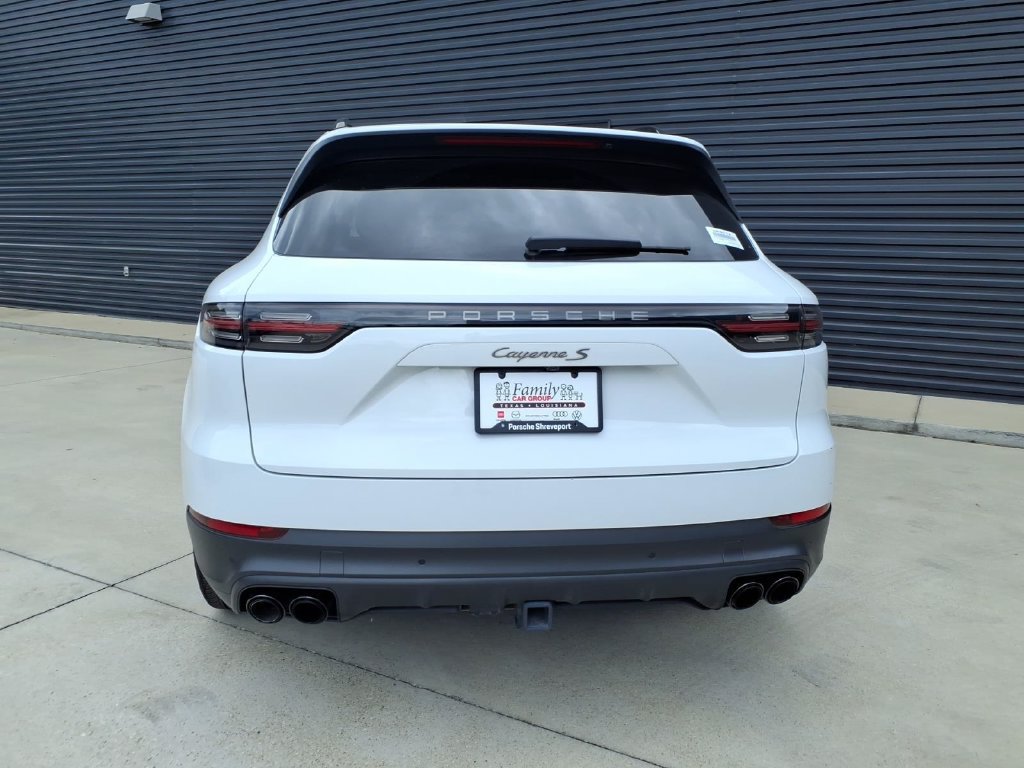 Used 2023 Porsche Cayenne S Platinum AWD/4WD image 4