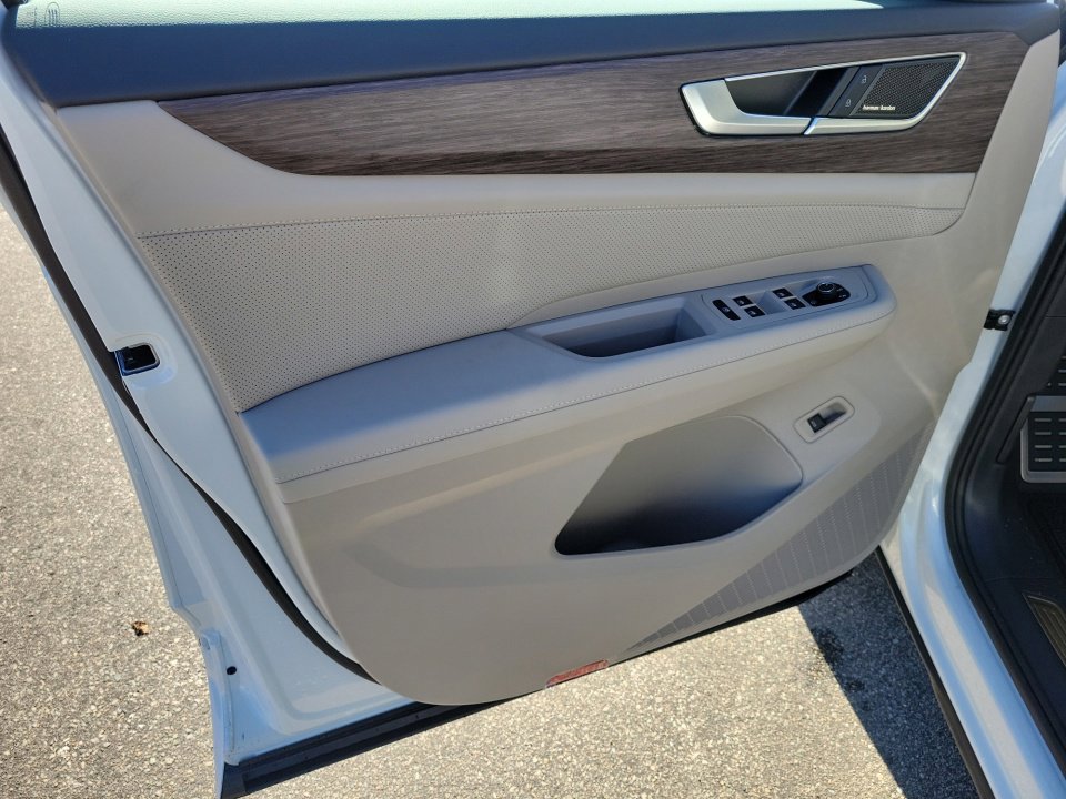 New 2026 Volkswagen Atlas SEL Premium R-Line image 32