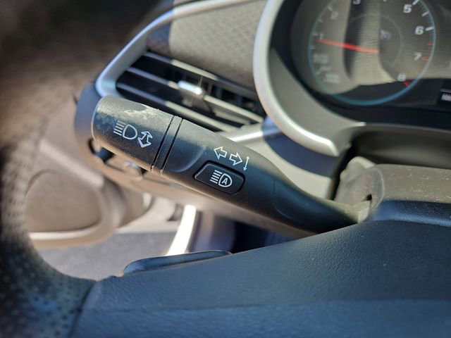 Used 2023 Chevrolet Malibu LT image 21