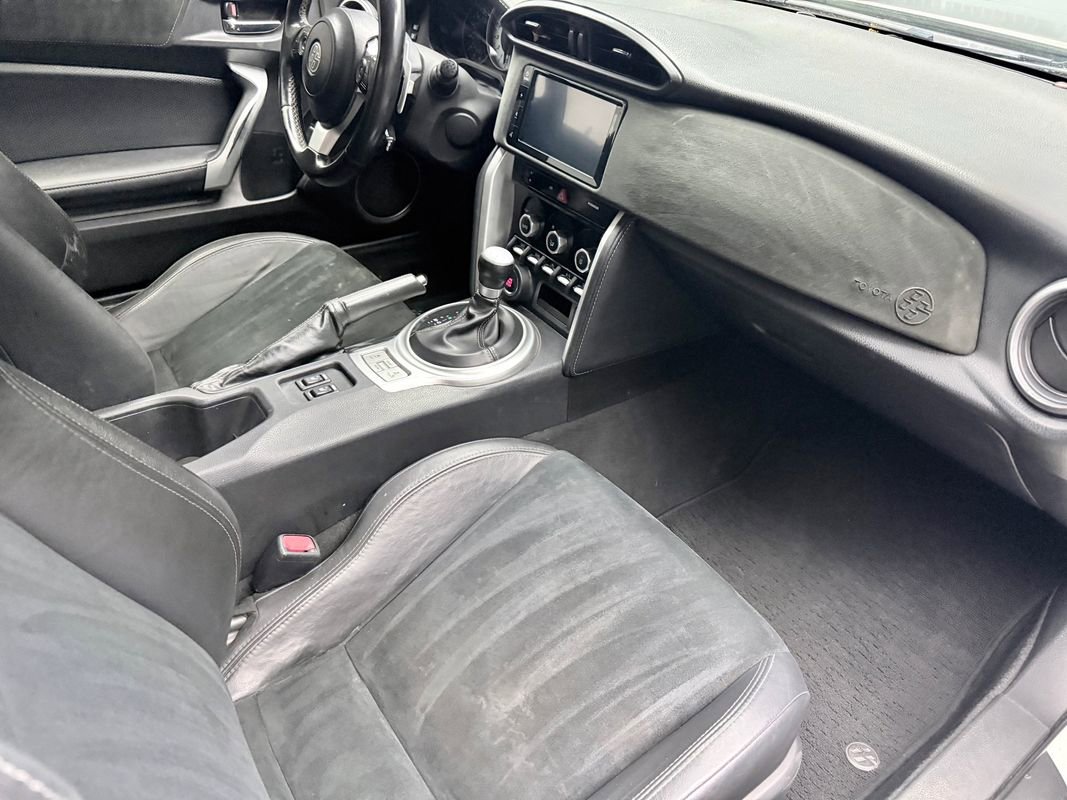 Used 2020 Toyota 86 RWD image 11