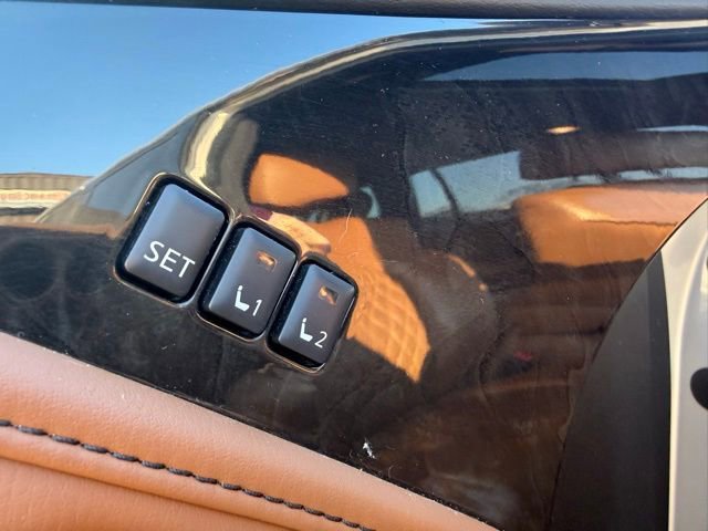 Used 2022 INFINITI QX80 Sensory w/ Cargo Package AWD/4WD image 18