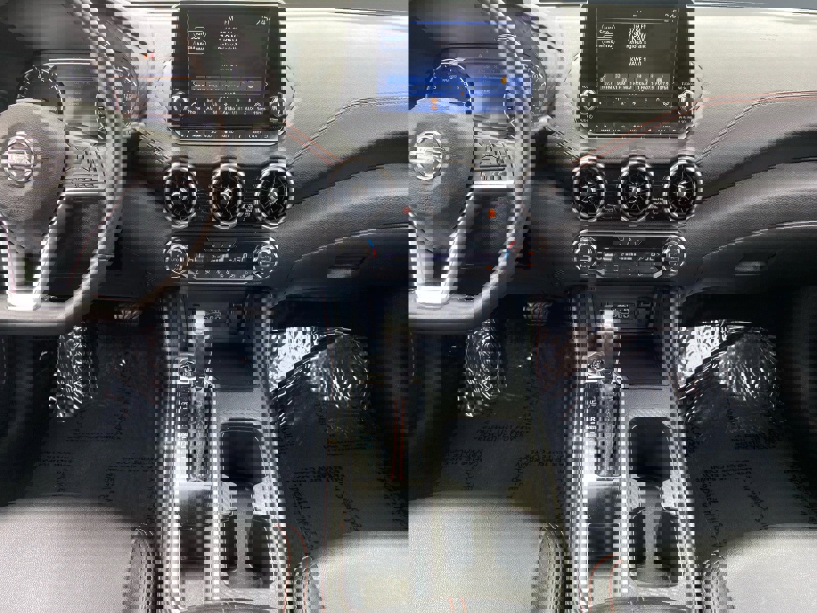 Used 2024 Nissan Sentra SR w/ SR Premium Package image 11