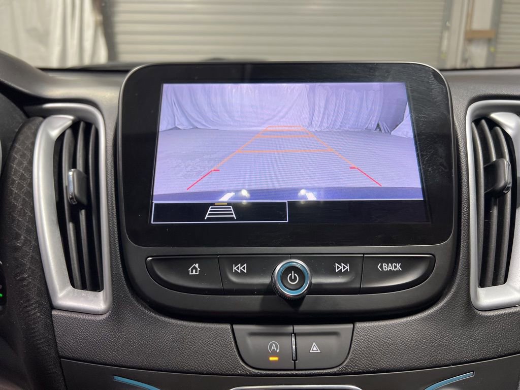 Used 2023 Chevrolet Malibu LT FWD image 35