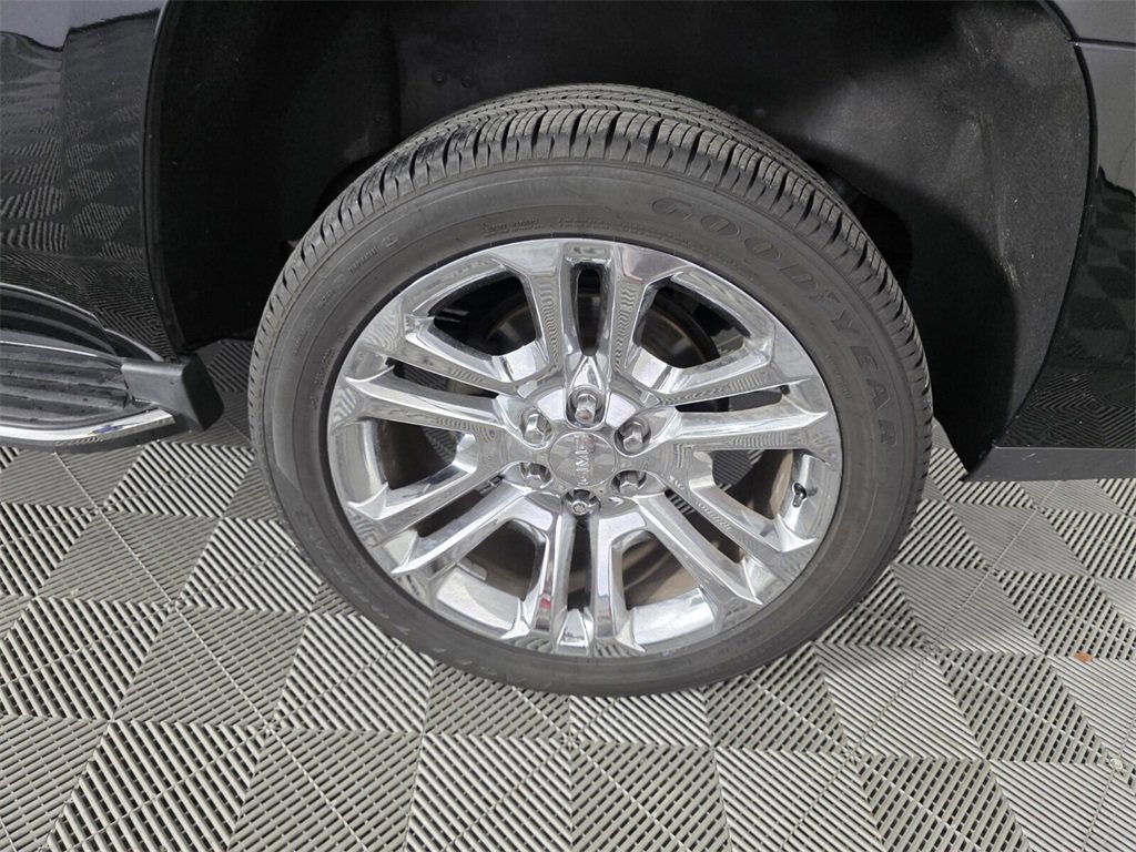 Used 2020 GMC Yukon SLT w/ Premium Edition image 21
