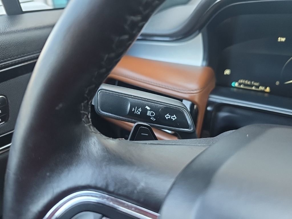 Used 2023 Lincoln Nautilus Reserve w/ Luxury Package image 16