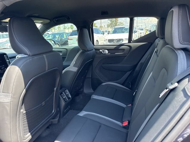 Used 2025 Volvo EX40 Core w/ Climate Package AWD/4WD image 21