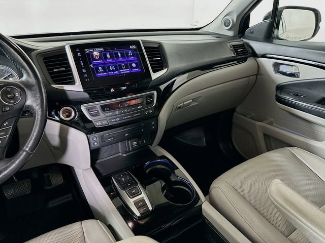 Used 2018 Honda Pilot Elite image 24
