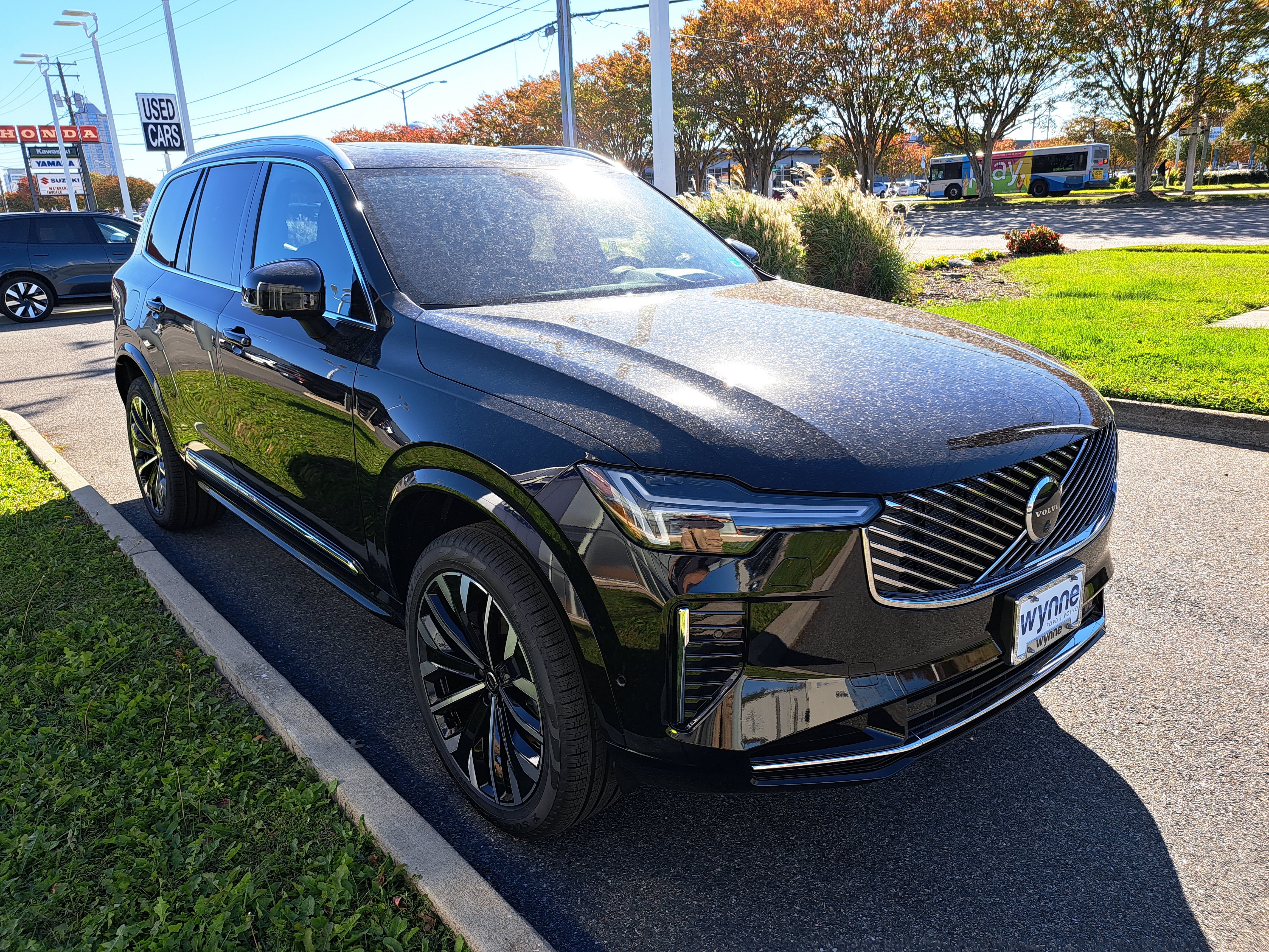 New 2026 Volvo XC90 B6 Ultra w/ Protection Package AWD/4WD image 2