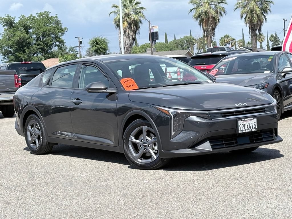 Used 2025 Kia K4 FWD image 2