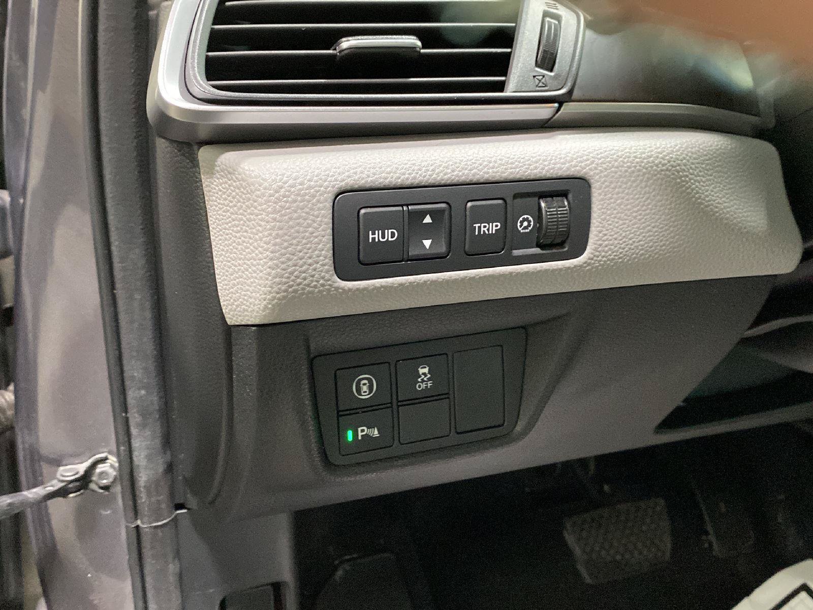 Used 2018 Honda Accord Touring image 28