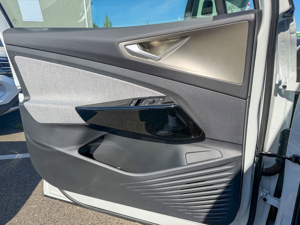 New 2026 Volkswagen ID.4 Pro RWD image 12