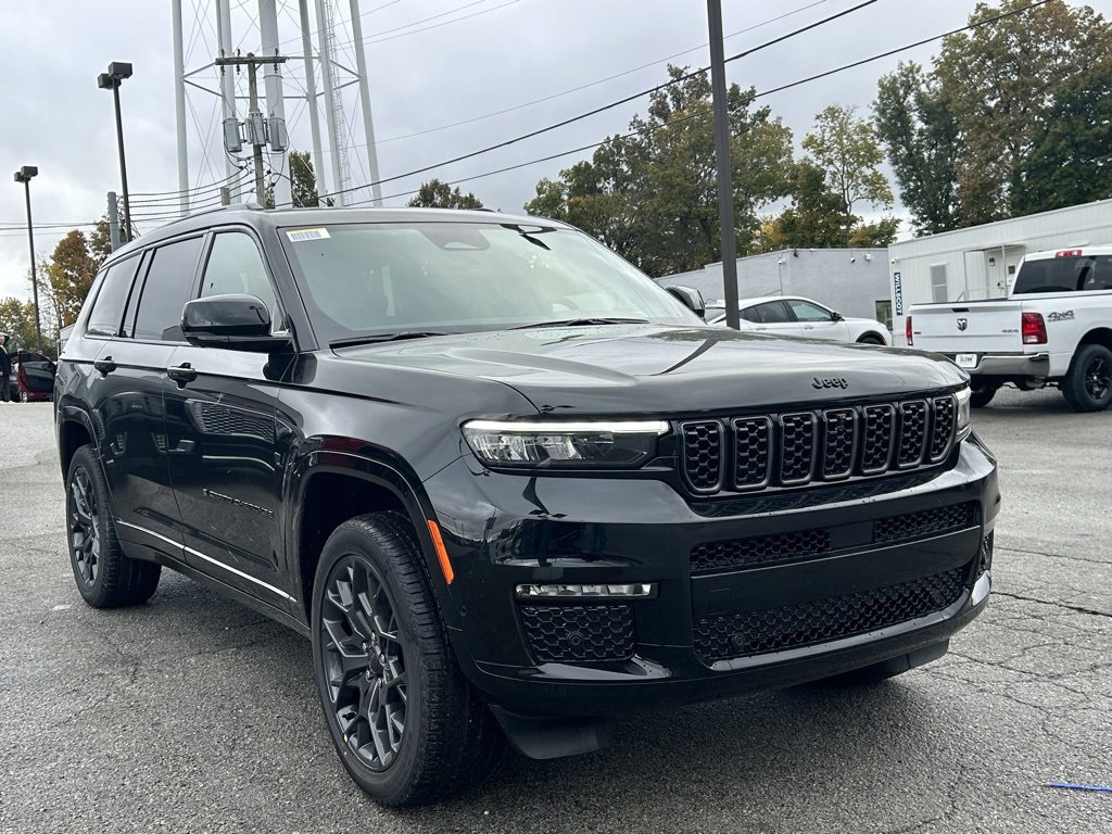 New 2025 Jeep Grand Cherokee L Summit w/ Obsidian Package image 4