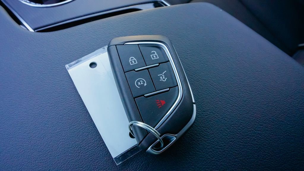 New 2026 Cadillac Lyriq Luxury image 24