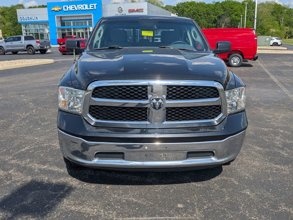 Used 2016 RAM 1500 Classic SLT w/ SLT Plus D￩cor Group AWD/4WD image 2