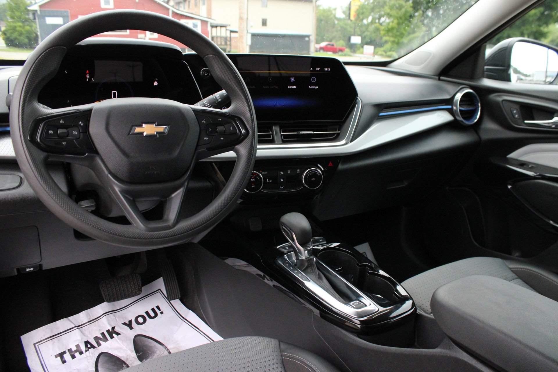 Used 2025 Chevrolet Trax LT FWD image 20