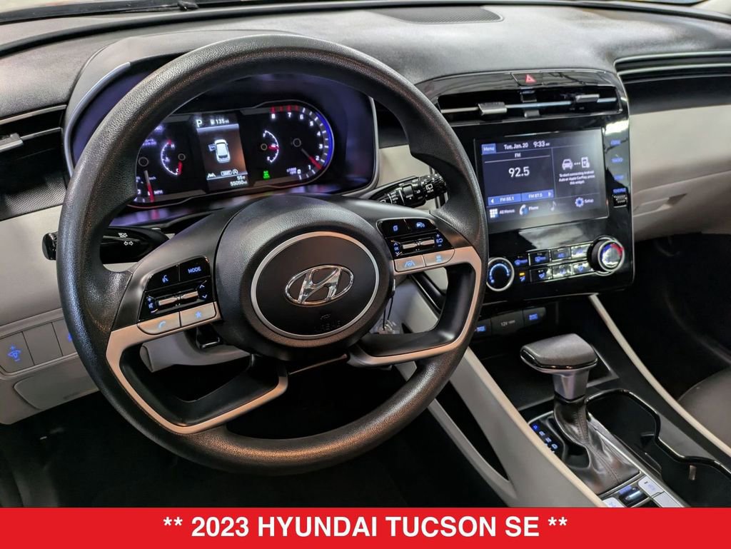 Used 2023 Hyundai Tucson SE image 16