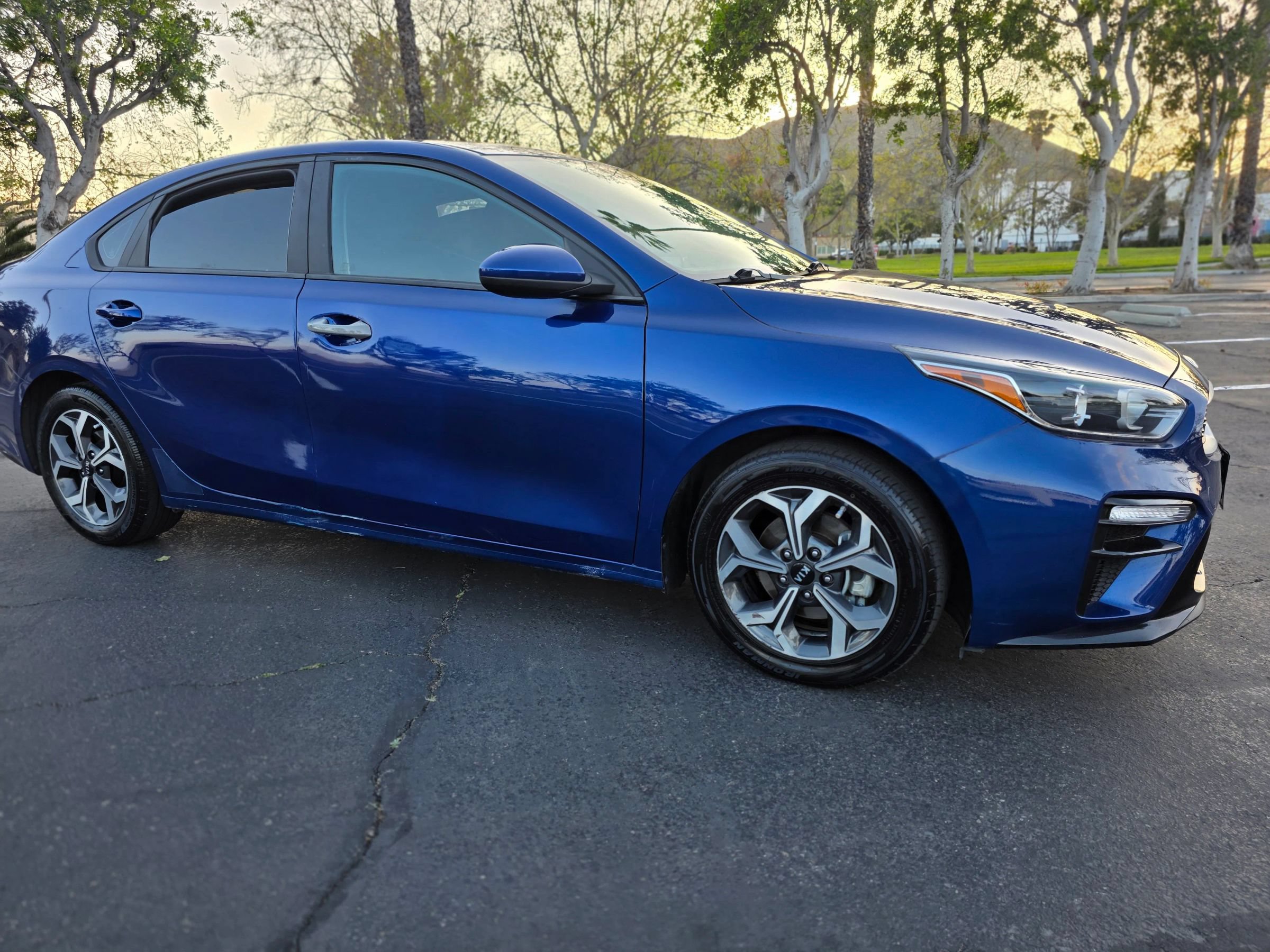 Used 2021 Kia Forte LXS FWD image 4