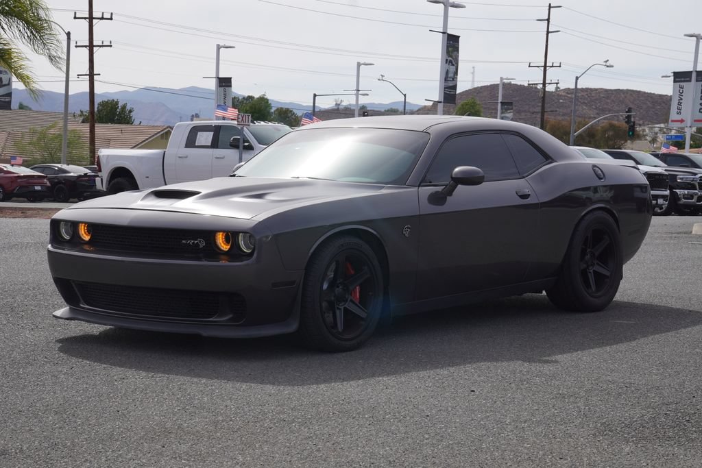 Used 2016 Dodge Challenger SRT Hellcat RWD image 9