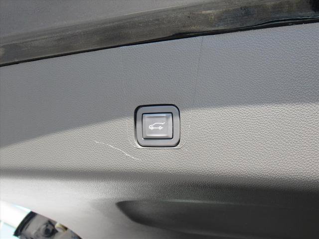 Certified 2023 Chevrolet Traverse High Country w/ LPO, 'HIT The Road' Package image 37