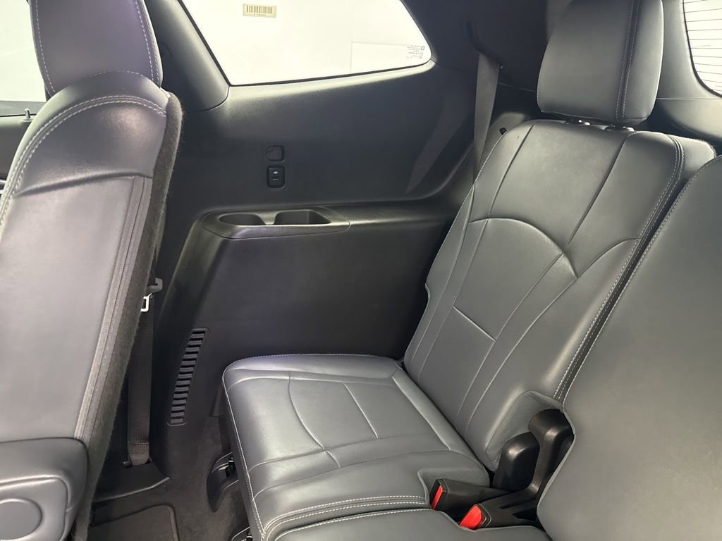 Used 2024 Buick Enclave Premium image 34
