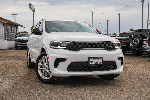 Used 2024 Dodge Durango GT RWD image 1