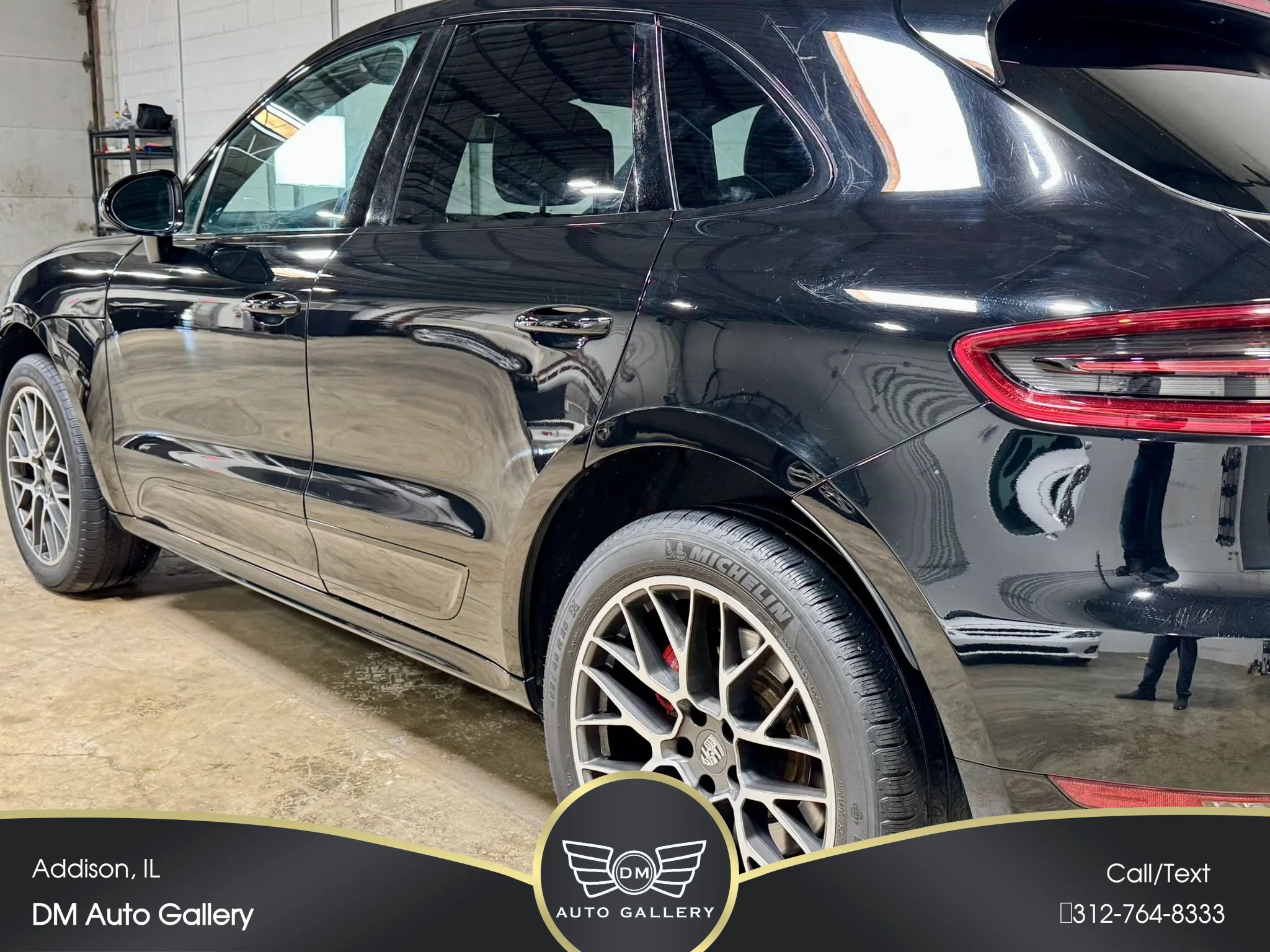 Used 2018 Porsche Macan Turbo w/ Premium Package Plus AWD/4WD image 18