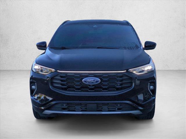 Used 2023 Ford Escape ST-Line Elite AWD/4WD image 2