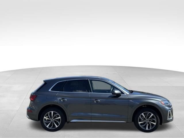 Certified 2023 Audi Q5 2.0T Premium w/ Convenience Package image 6