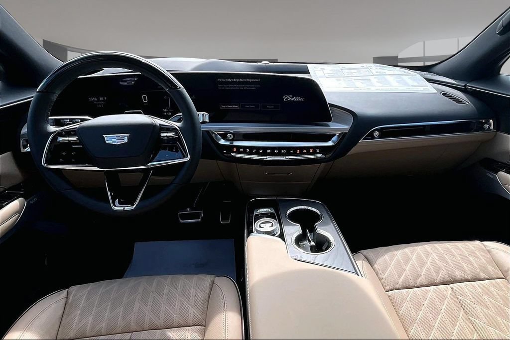 New 2026 Cadillac Lyriq Signature Sport w/ Nappa Leather Package AWD/4WD image 5