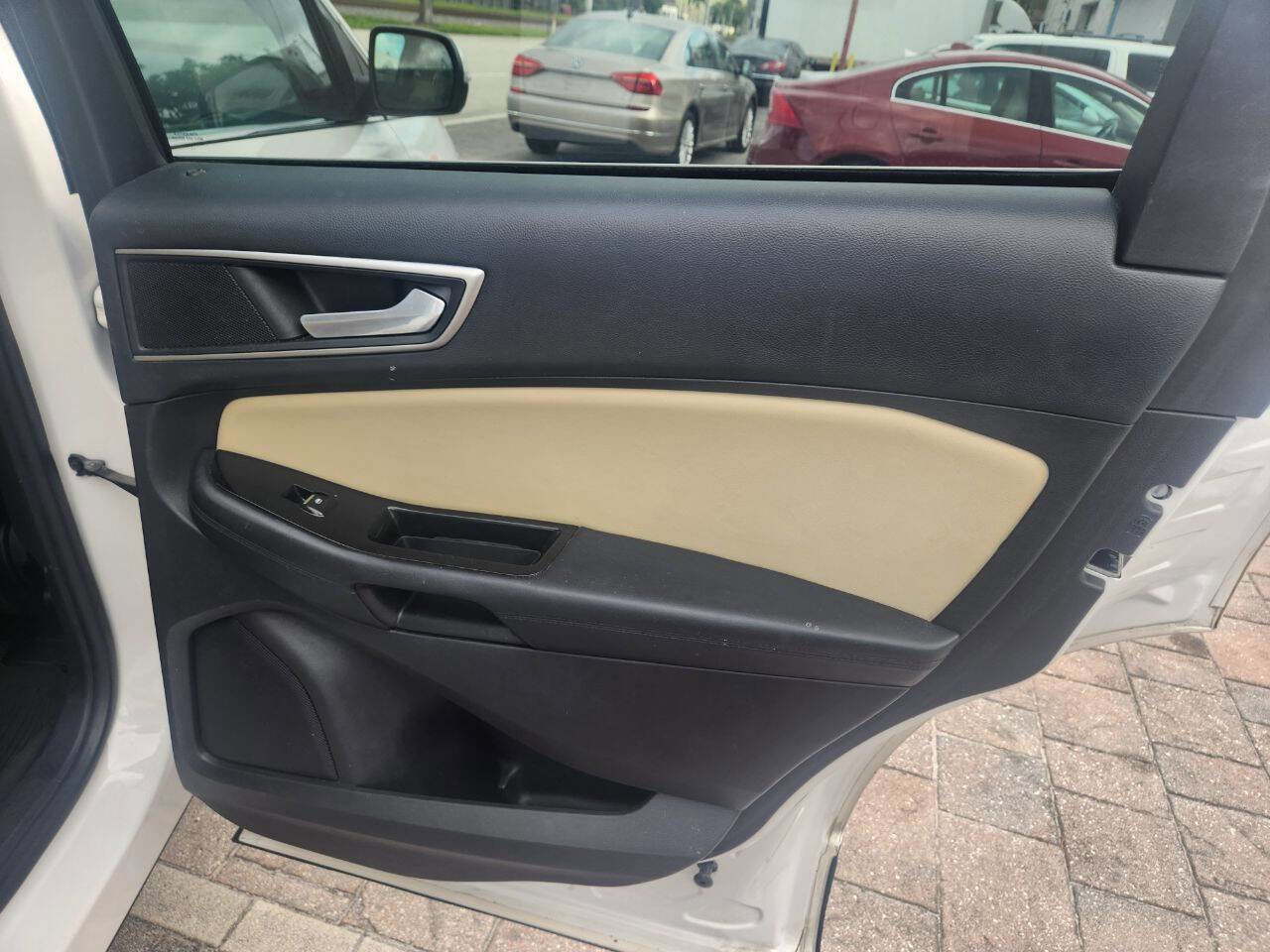 Used 2017 Ford Edge SEL w/ Equipment Group 201A AWD/4WD image 26