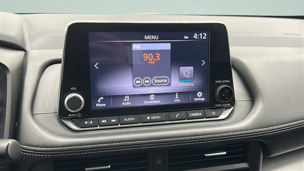 Used 2025 Nissan Rogue SV AWD/4WD image 20